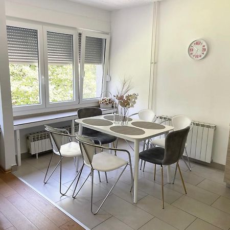 Апартаменты At The Heart Of Plitvice Lakes - Self Check-In! Плитвицкие озёра Экстерьер фото