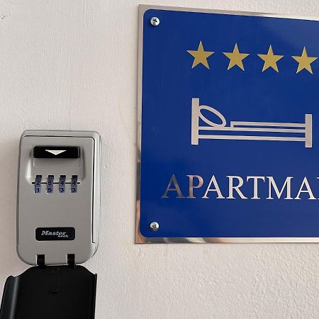 Апартаменты At The Heart Of Plitvice Lakes - Self Check-In! Плитвицкие озёра Экстерьер фото